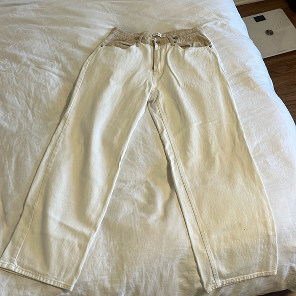 The Frankie Shop Hayla Contrast Denim - Picture 6 of 11